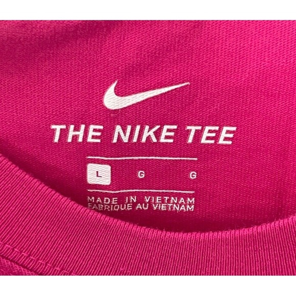 Nike Sportswear SNW World Tour T Shirt Adult Large Pink Tokyo NYC Paris Glow - Picture 4 of 5